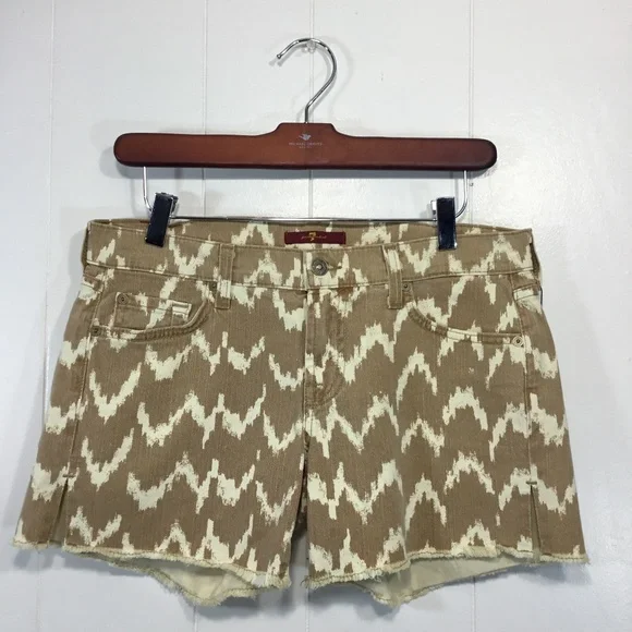 NWT 7 For All Mankind mid-rise raw hem shorts size 28 - Picture 8 of 8